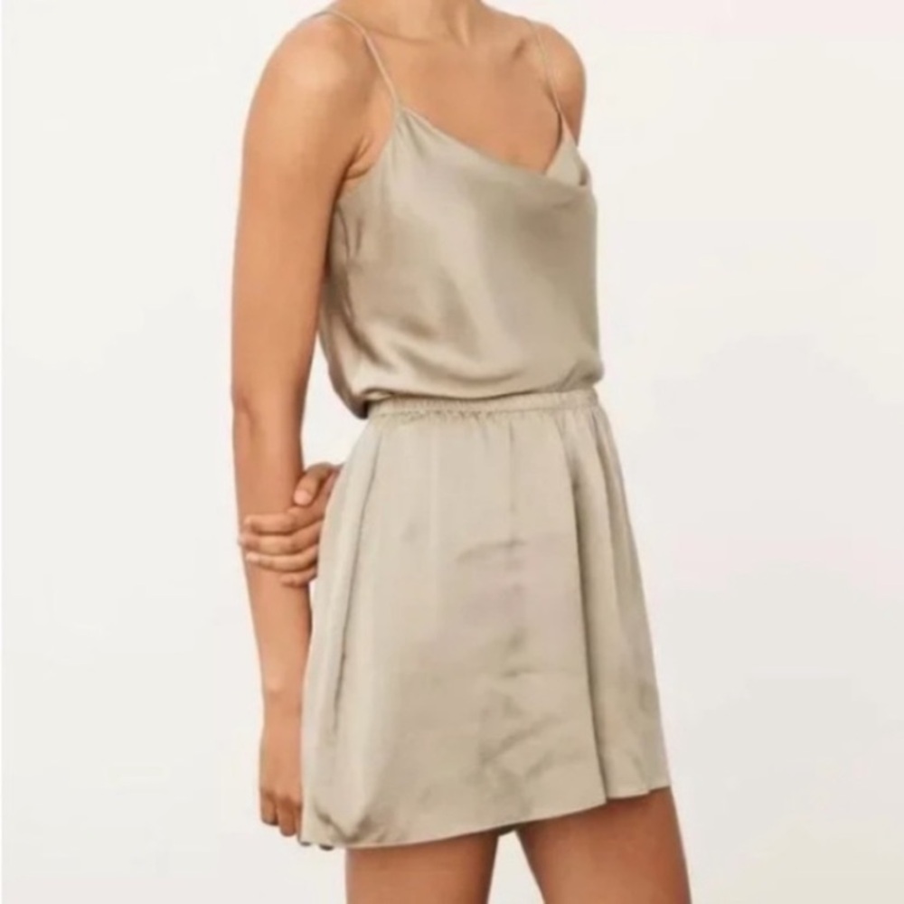 Vince new with tag 100% silk camisole set- Elegant Spaghetti Strap Set size xs